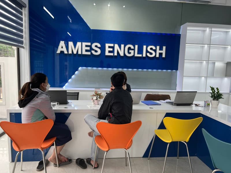 AMES ENGLISH với nhiều năm giảng dạy có tiếng tại Việt Nam