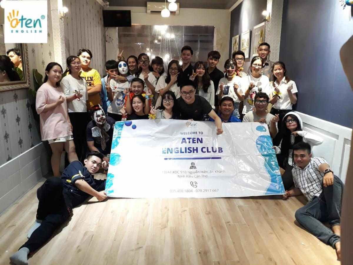 Hình ảnh mọi người học phát âm tiếng Anh chuẩn để giao tiếp tốt hơn
