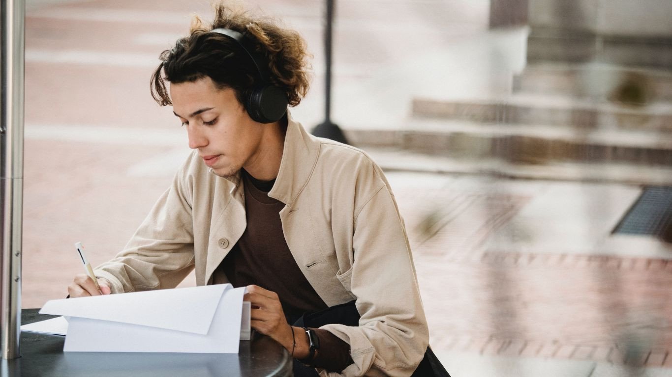 Không gian lớp học tiếng Anh giao tiếp dành cho người đi làm hiện đại