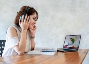 Thảo luận chủ đề hấp dẫn giúp học tiếng Anh hiệu quả