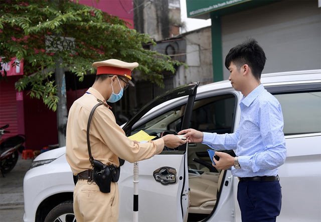 Bảng tổng hợp mức phạt quá tốc độ xe ô tô và các lỗi vi phạm giao thông thường gặp khác