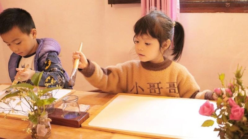 Các hoạt động thực tế hàng ngày là phần quan trọng của chương trình Steiner