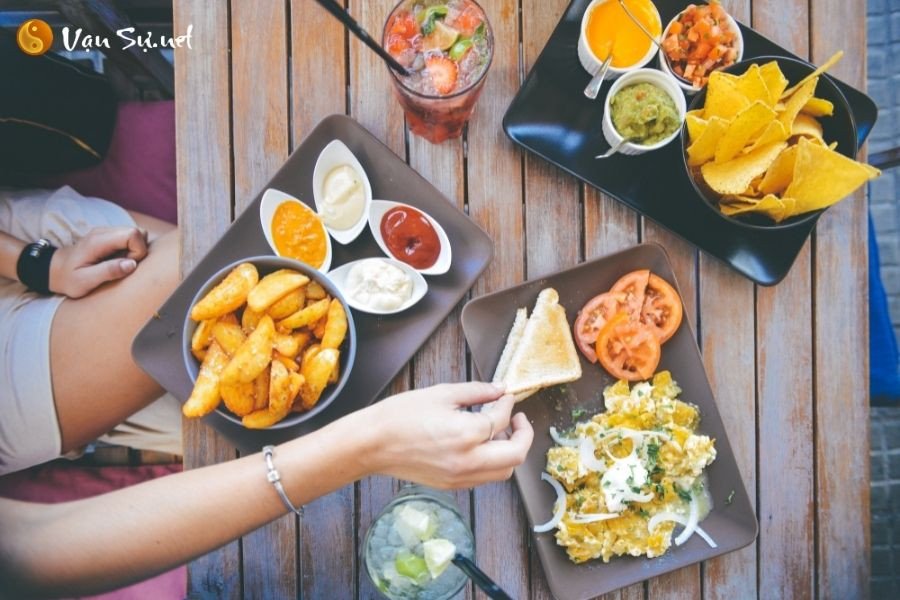 Giải mã các chiêm bao về ăn uống