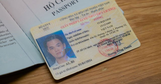 Hình ảnh minh họa giấy phép lái xe quốc tế sử dụng tại Việt Nam