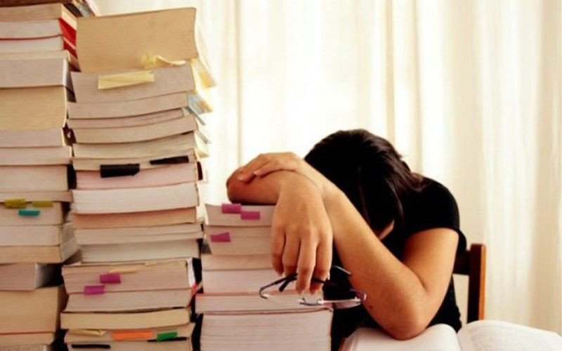 Học sinh đối mặt với thách thức khi tìm cách học sử hiệu quả