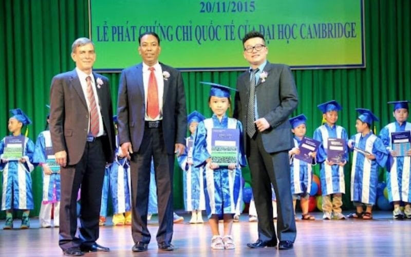 Học sinh tham gia giờ học tại trường tiểu học quốc tế AMIS