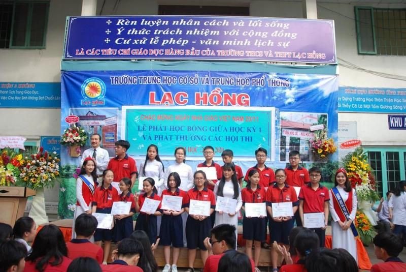 Học sinh tham gia hoạt động thể thao tại trường nội trú cấp 2 Lạc Hồng TP.HCM