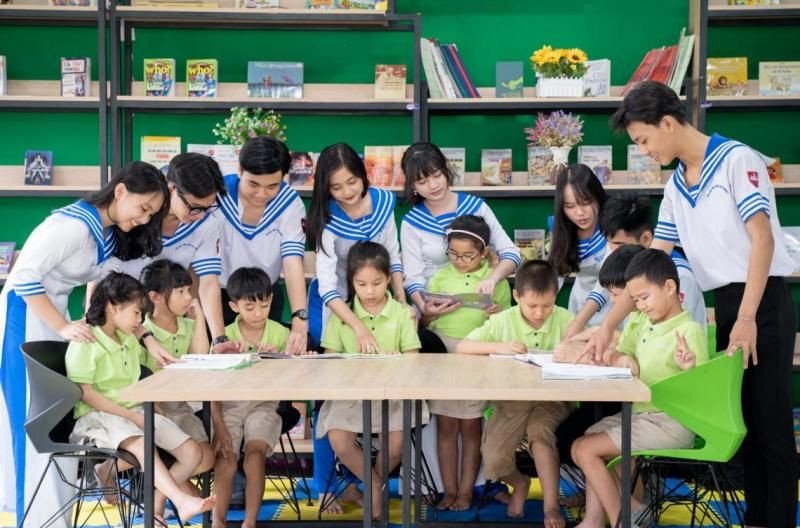 Học sinh trong giờ học tại trường nội trú cấp 2 Bamboo School TP.HCM