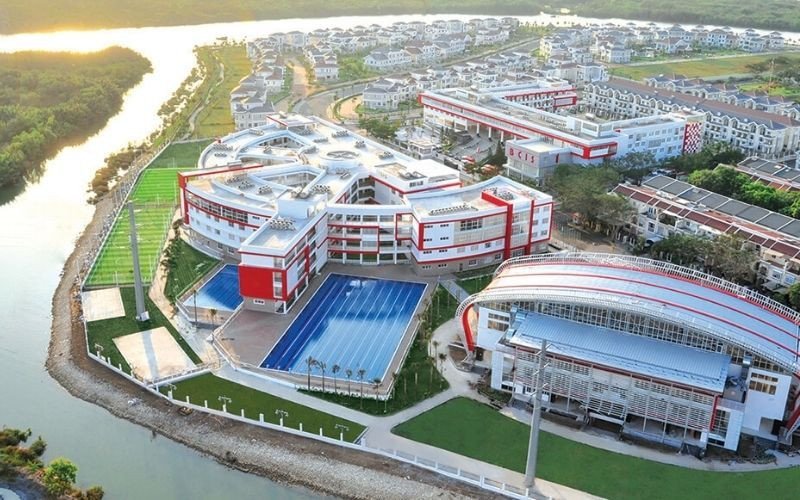 Khuôn viên hiện đại của trường tiểu học quốc tế Canada