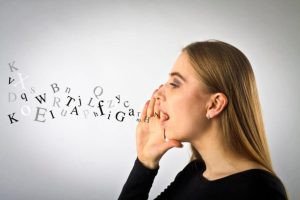 Người học tiếng Anh online luyện phát âm chuẩn cùng giáo viên nước ngoài