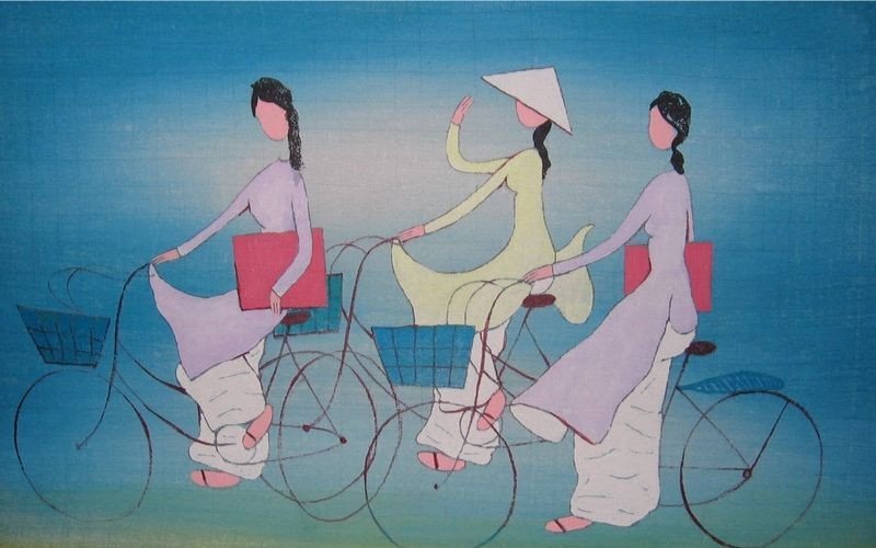 Nữ sinh duyên dáng trong tà áo dài trắng