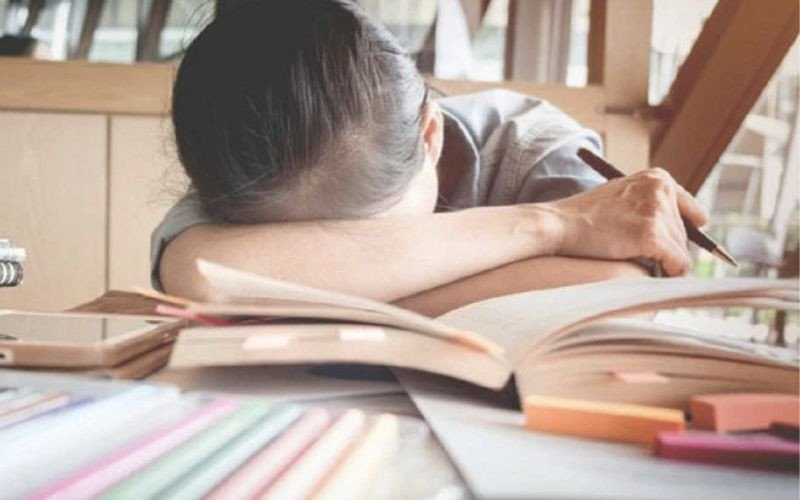 Phân tích những hậu quả tiêu cực của việc học tập đối phó