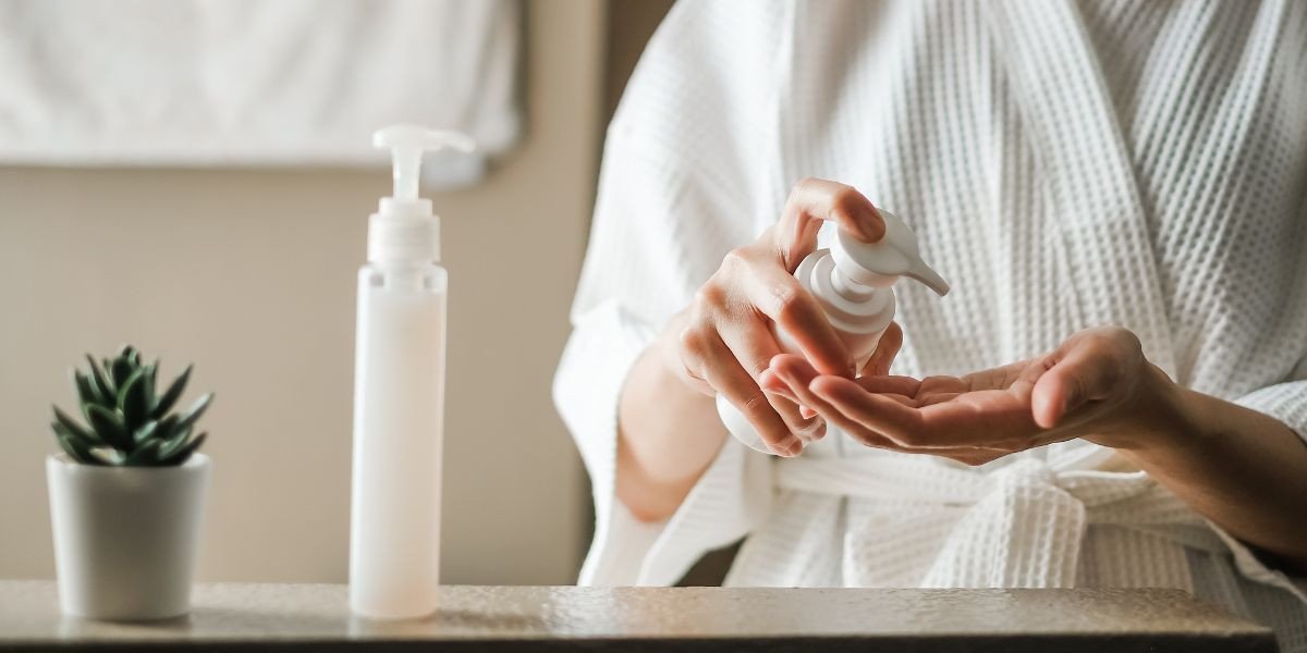 Các phương pháp điều trị và chăm sóc da chuyên sâu