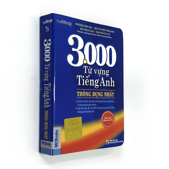 Cuốn sách 3000 Từ Vựng Phổ Biến Nhất Trong Tiếng Anh, bìa màu xanh với các chữ cái