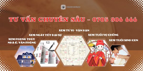 Gia đình hạnh phúc với bé sơ sinh