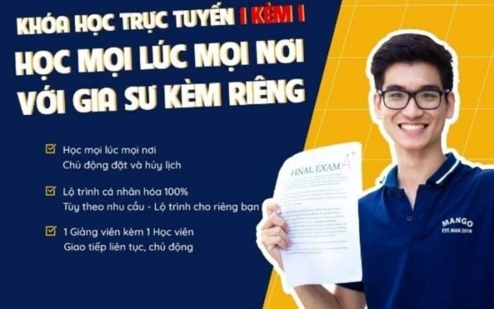 Hình ảnh một người đang ngồi trên bàn học với máy tính bảng và sách vở, thể hiện một lộ trình học tiếng Anh cá nhân hóa.