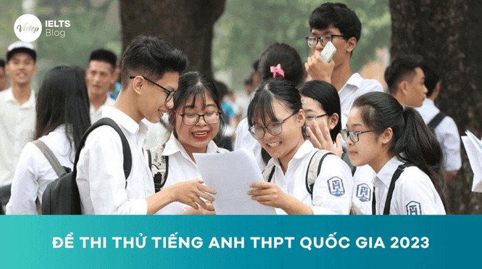 Học sinh chăm chỉ ôn luyện đề thi tiếng Anh THPT Quốc gia