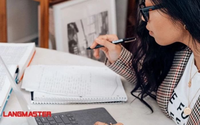 Học tiếng Anh theo chủ đề giúp cải thiện khả năng tiếp thu kiến thức mới nhanh chóng và dễ dàng hơn.