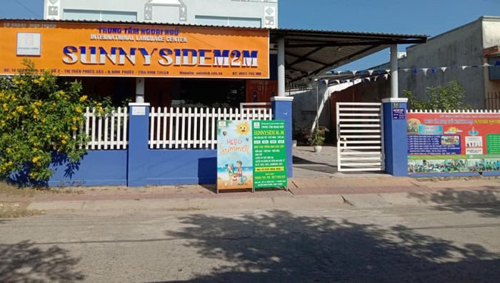 Học viên hứng thú tại Trung tâm tiếng Anh Sunnyside M2M Phan Rang