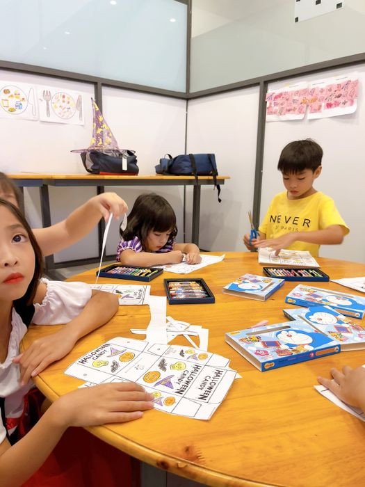 Học viên say mê học tập tại Susevn