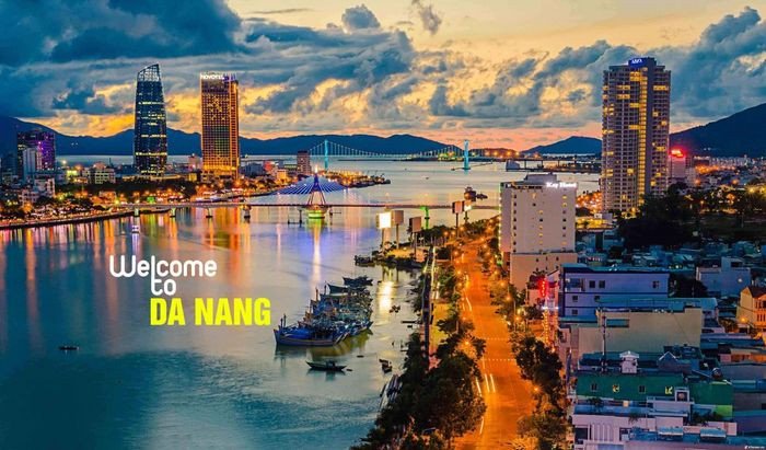 Khung cảnh núi non hùng vĩ tại bán đảo Sơn Trà Đà Nẵng