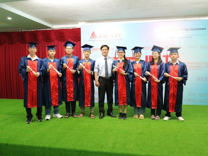 Lớp học sôi nổi tại Trung tâm Ngoại ngữ Anh Việt