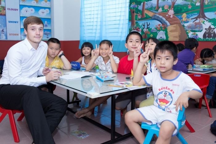 Thư viện sách phong phú tại Hệ Thống Anh Ngữ Quốc Tế AMES