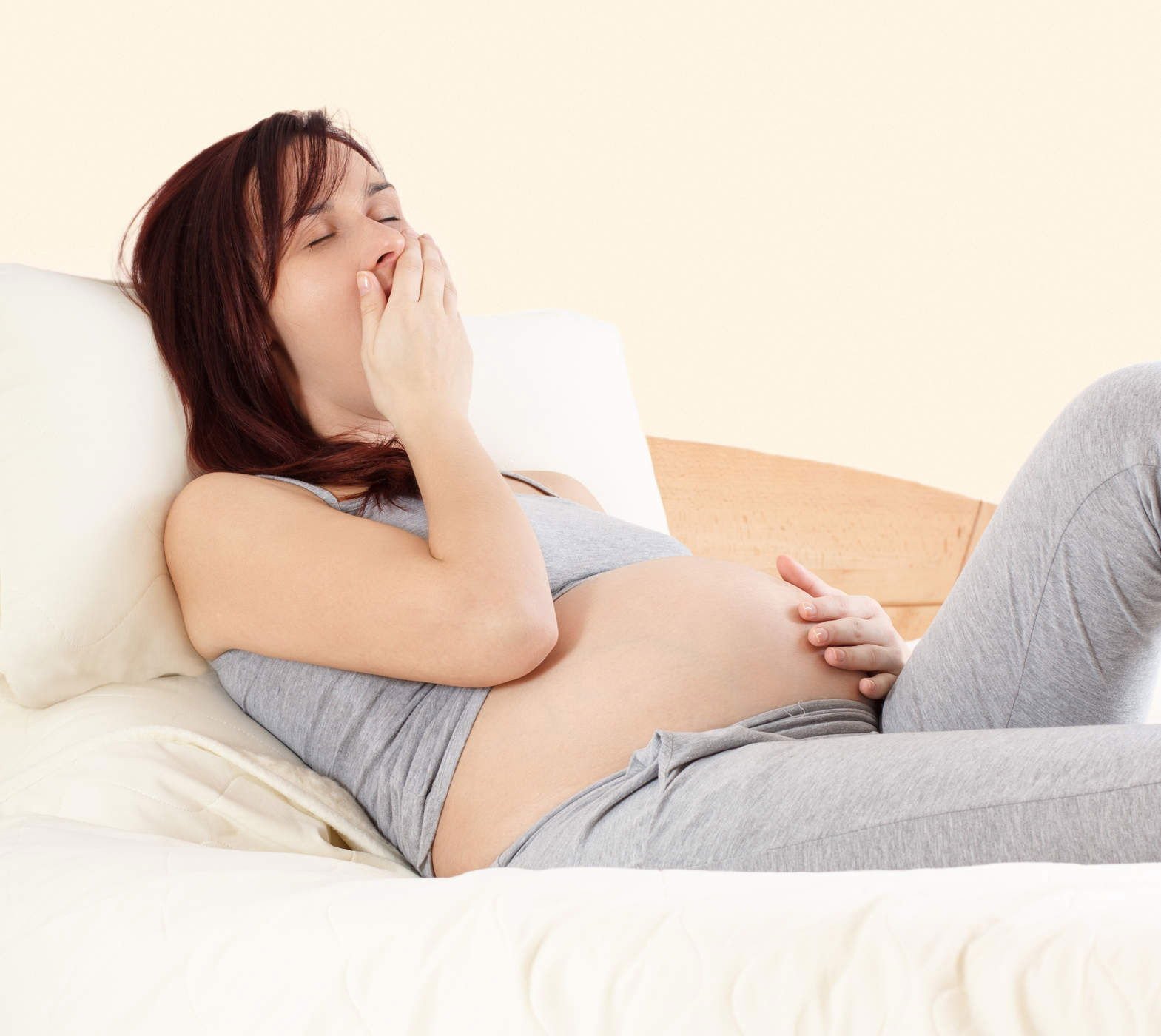 bà bầu nằm mơ thấy máu cần được quan tâm