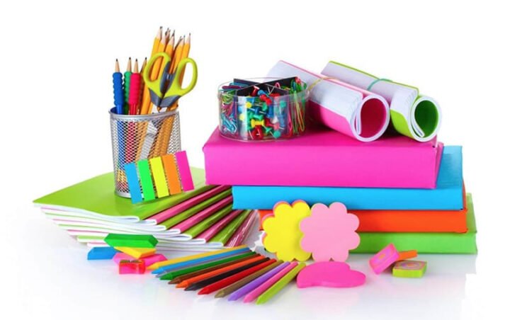 Bộ đồ dùng học tập đa dạng cho học sinh các cấp