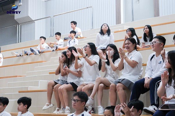 Cân bằng học tập và giải trí khi lập kế hoạch tuần