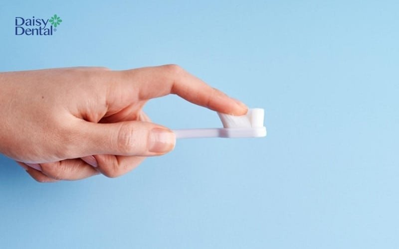 Chọn bàn chải lông mềm để bảo vệ men răng