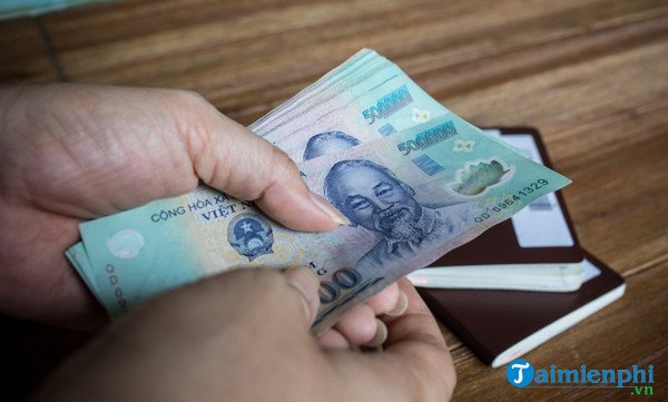Con số may mắn khi nằm mơ thấy trả tiền cho người khác