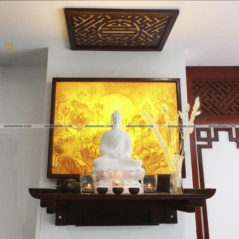 Giải mã giấc mơ thắp hương dưới tượng Phật mang lại may mắn và những con số