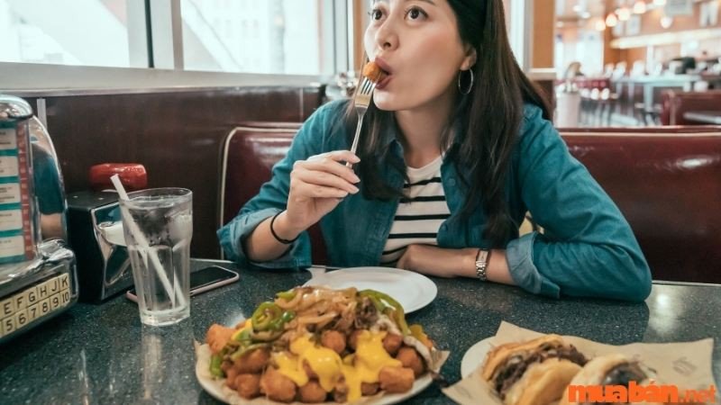 Giải mã giấc mơ thấy ăn gà