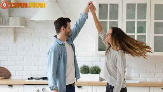 Giải mã giấc mơ thấy chồng, nắm giữ ý nghĩa sâu sắc của nụ hôn trong mơ