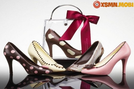 Giải mã ý nghĩa nằm mơ thấy đi mua dép