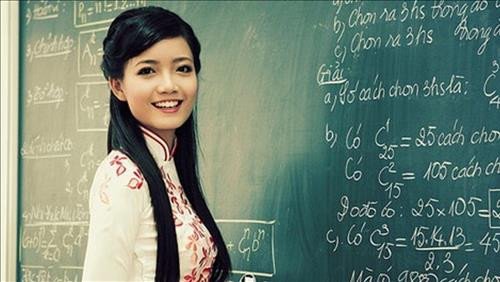 giáo viên đang giảng bài mơ thấy thầy giáo cũ