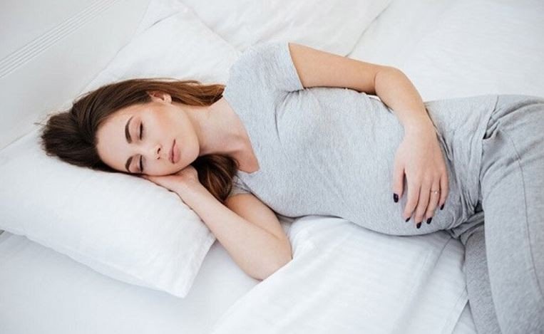 Hình ảnh mẹ bầu giải mã giấc mơ cá sinh con trai, bé gái