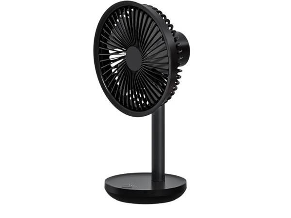 Hình ảnh một chiếc quạt điện cổ điển, biểu tượng cho sự hoài niệm và giá trị bền vững trong giấc mơ