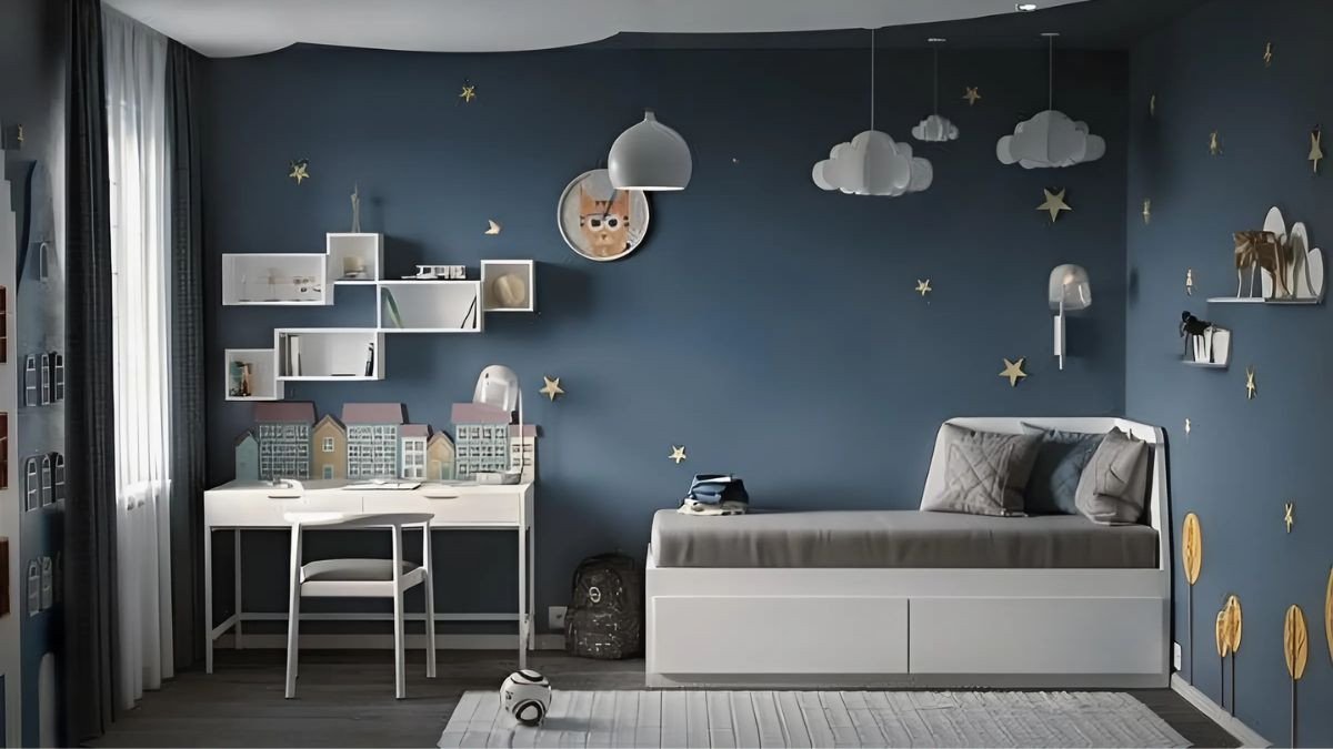 Hình ảnh trang trí góc học tập nam tính với đồ chơi siêu nhân