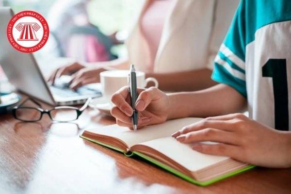 Học sinh đối mặt với thói quen trì hoãn trong học tập