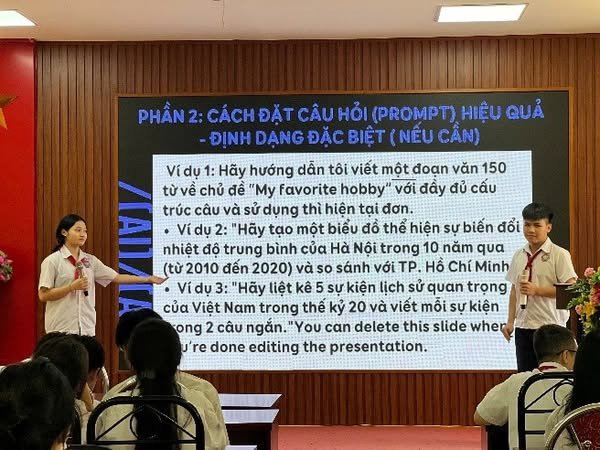 Học sinh tham gia thảo luận về ứng dụng của ChatGPT trong học tập