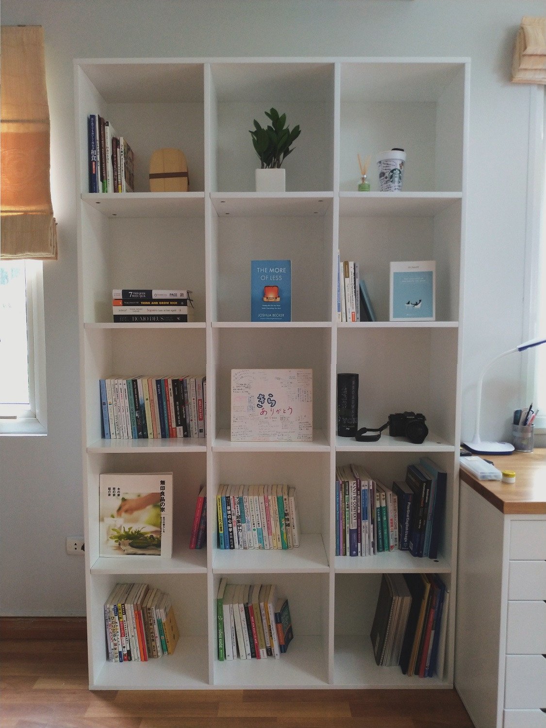 Kệ sách đa năng trong không gian học tập của em