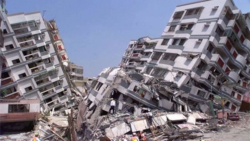 Mơ thấy tòa nhà lớn bị sập đôi khi mang ý nghĩa tốt lành