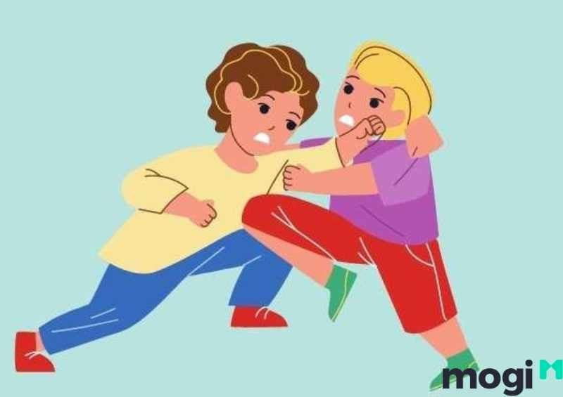 Một cặp đôi chứng kiến cảnh đánh nhau, biểu tượng cho việc đối mặt với xung đột trong giấc mơ