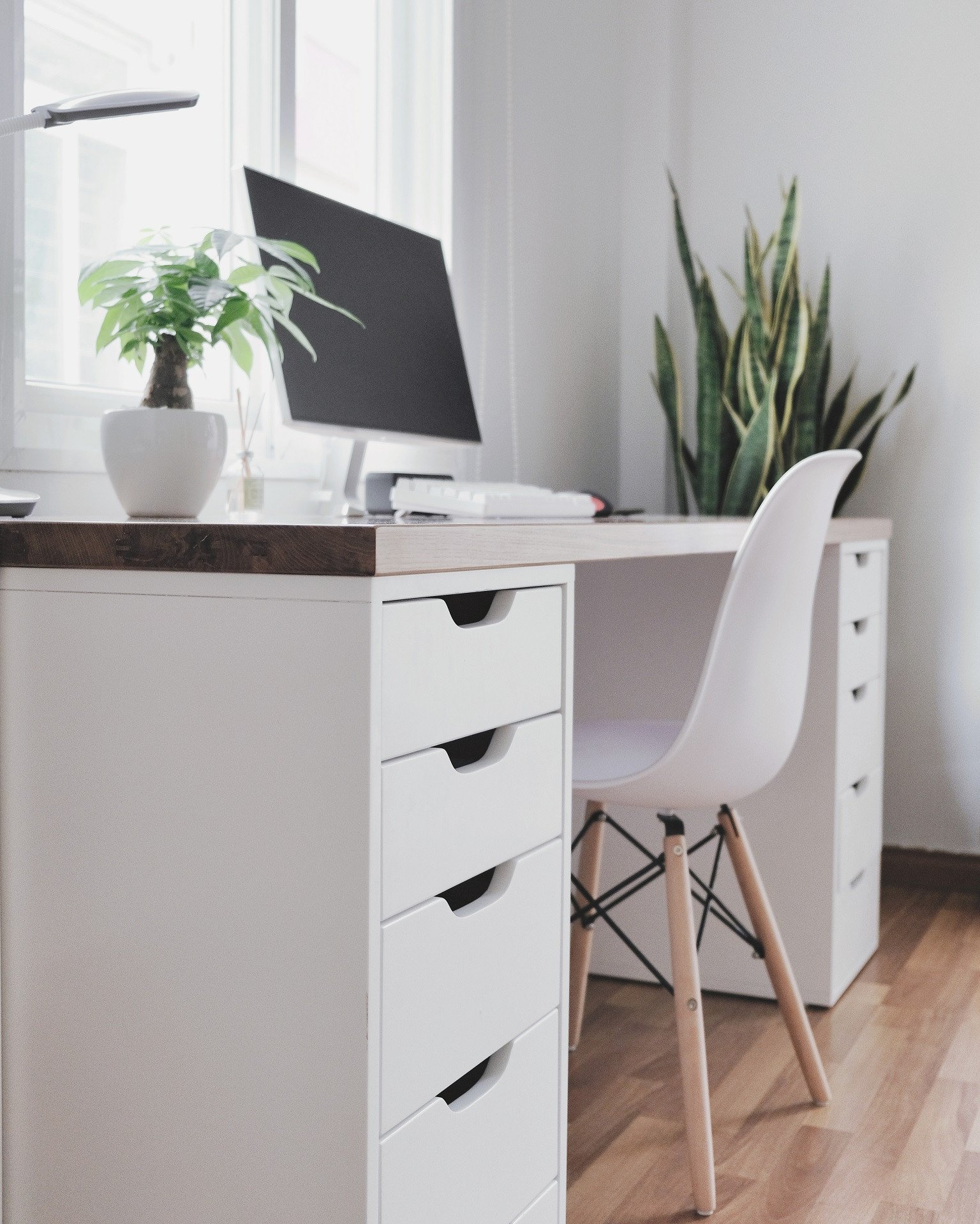 Ngăn kéo sắp xếp đồ dùng học tập của em