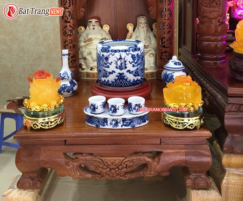 Nghi thức thờ cúng Thần Tài Ông Địa tại gia đình Việt Nam