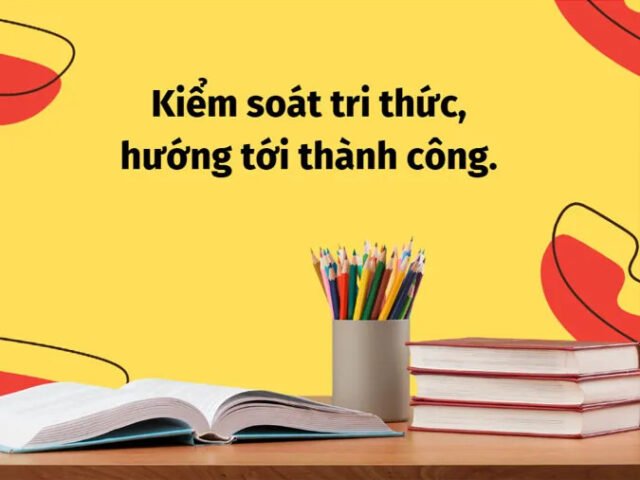 Người đang suy nghĩ trước cuốn sách với khẩu hiệu học tập về tri thức