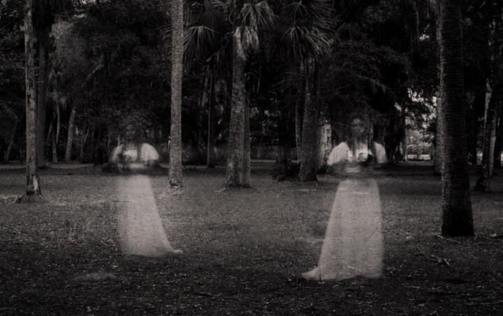 Người phụ nữ lo lắng sau giấc mơ thấy bố mất nhưng bố chưa mất