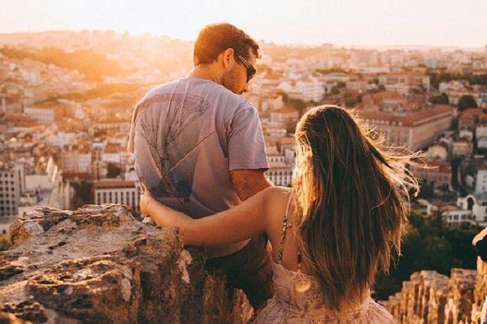 Người yêu ngoại tình trong giấc mơ thể hiện sự lo lắng về mối quan hệ